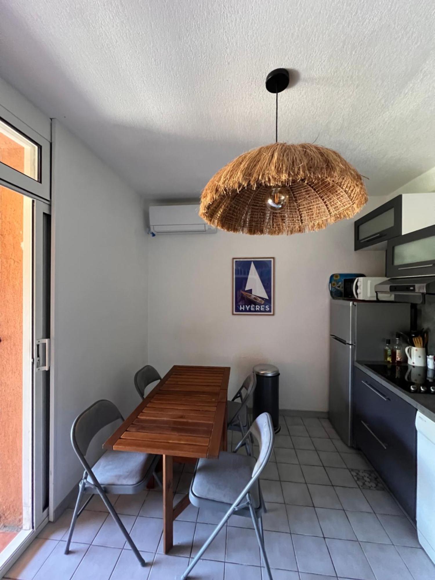 La Bergerie Lägenhet Hyères Exteriör bild